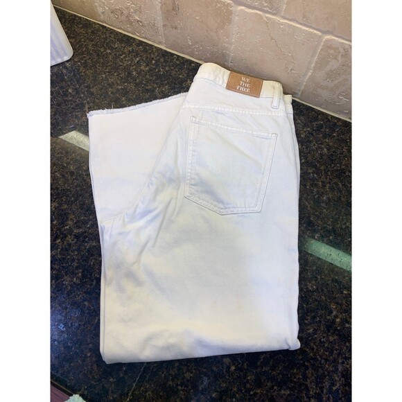 We The Free Pacifica High Rise Straight Leg Jeans Raw Hem 31 Dust it Off Wash - Picture 9 of 10